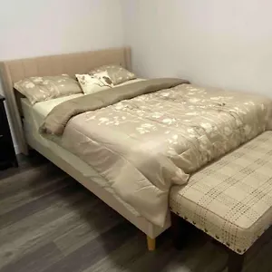 Apartment Modern Cozy 2 Bedroom Basement Near Wem