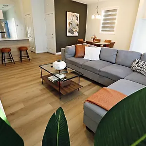 Holiday home Downtown 3 Queen Beds, Ac, Double Garage,