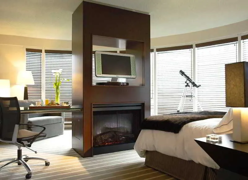 Radisson Blu Toronto Downtown Hotel