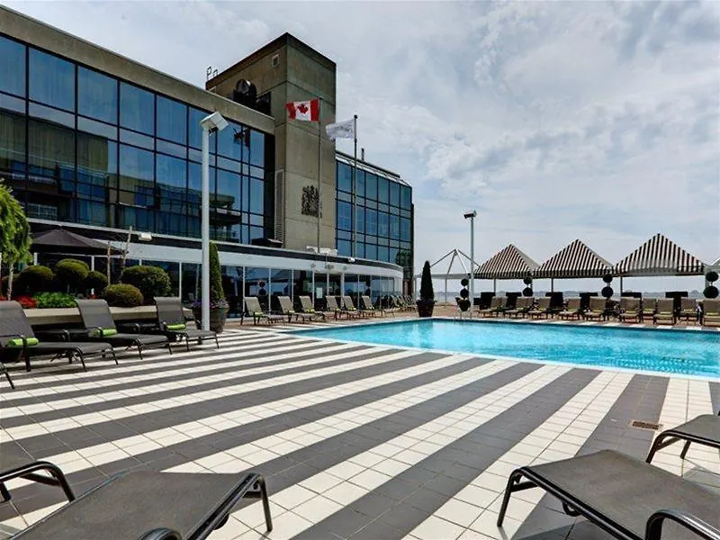 Radisson Blu Toronto Downtown Hotel