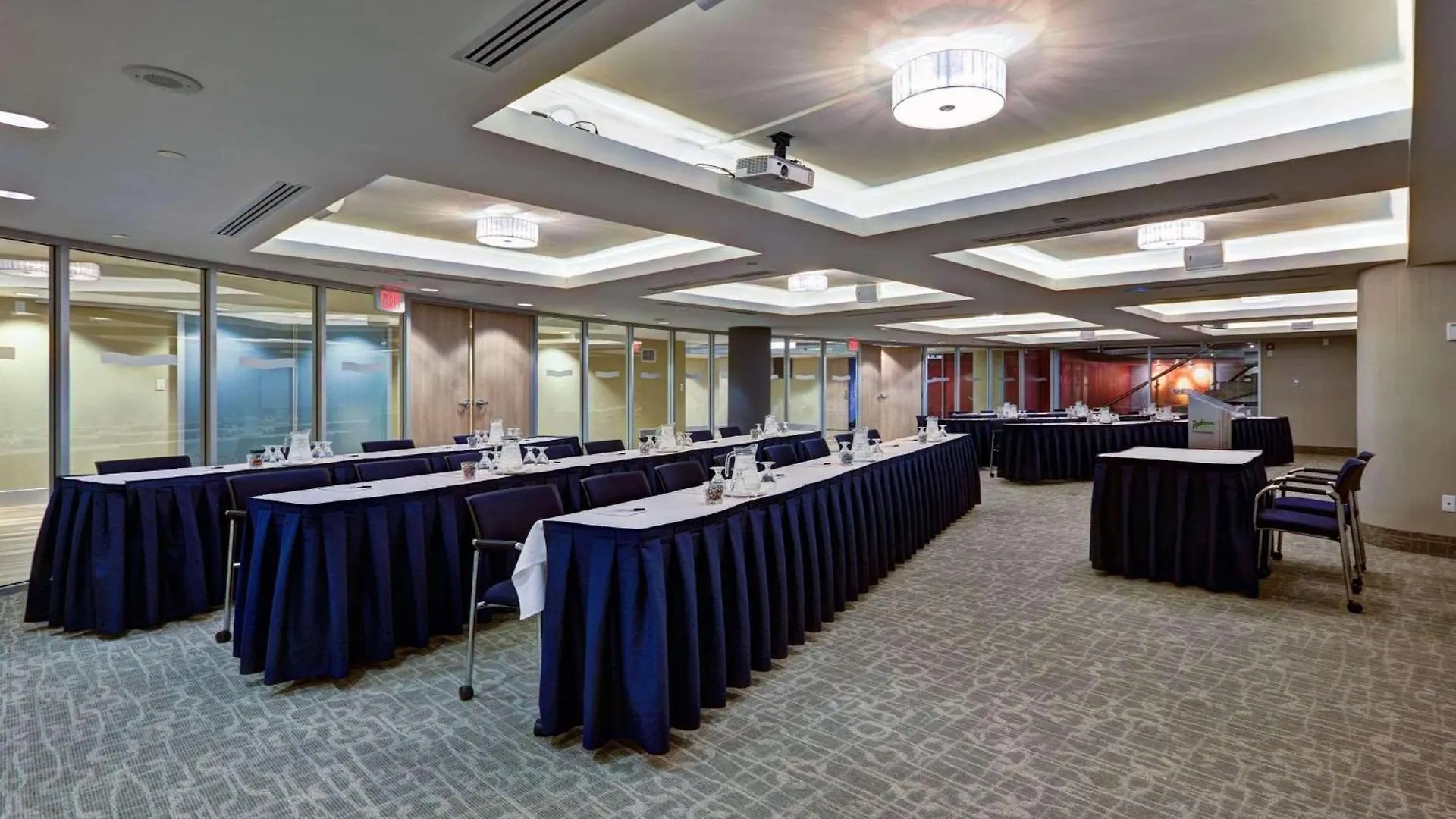 ****  Radisson Blu Toronto Downtown Hotel Canadá